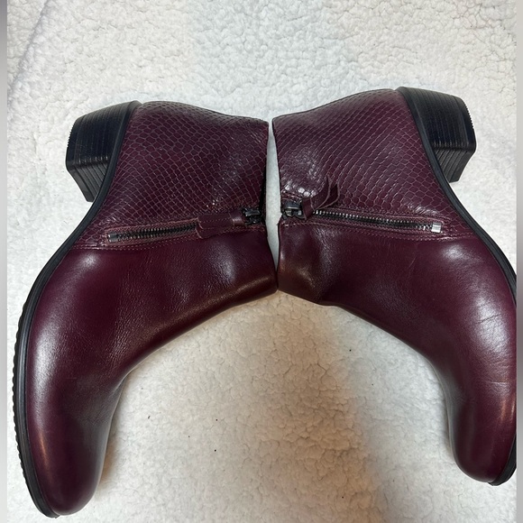 Ecco Maroon Touch 35 Ankle Boots with Snakeskin Embossed Detail size 39 - Picture 6 of 8